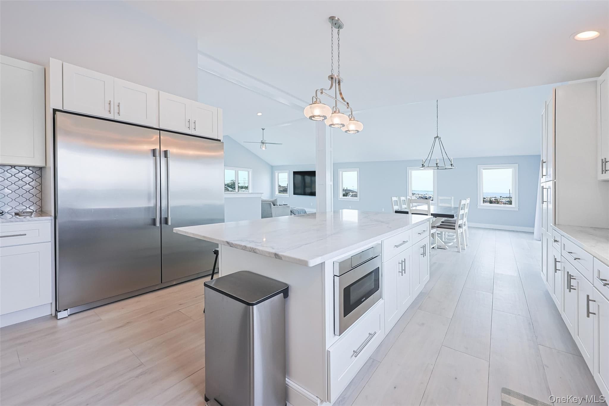 390 E Shore Road thumbnail 7