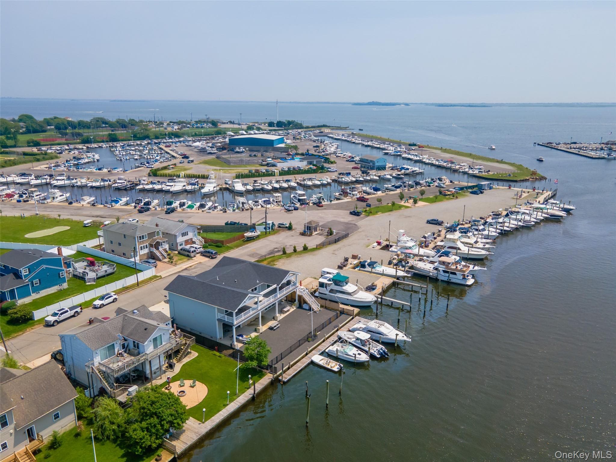 390 E Shore Road thumbnail 2