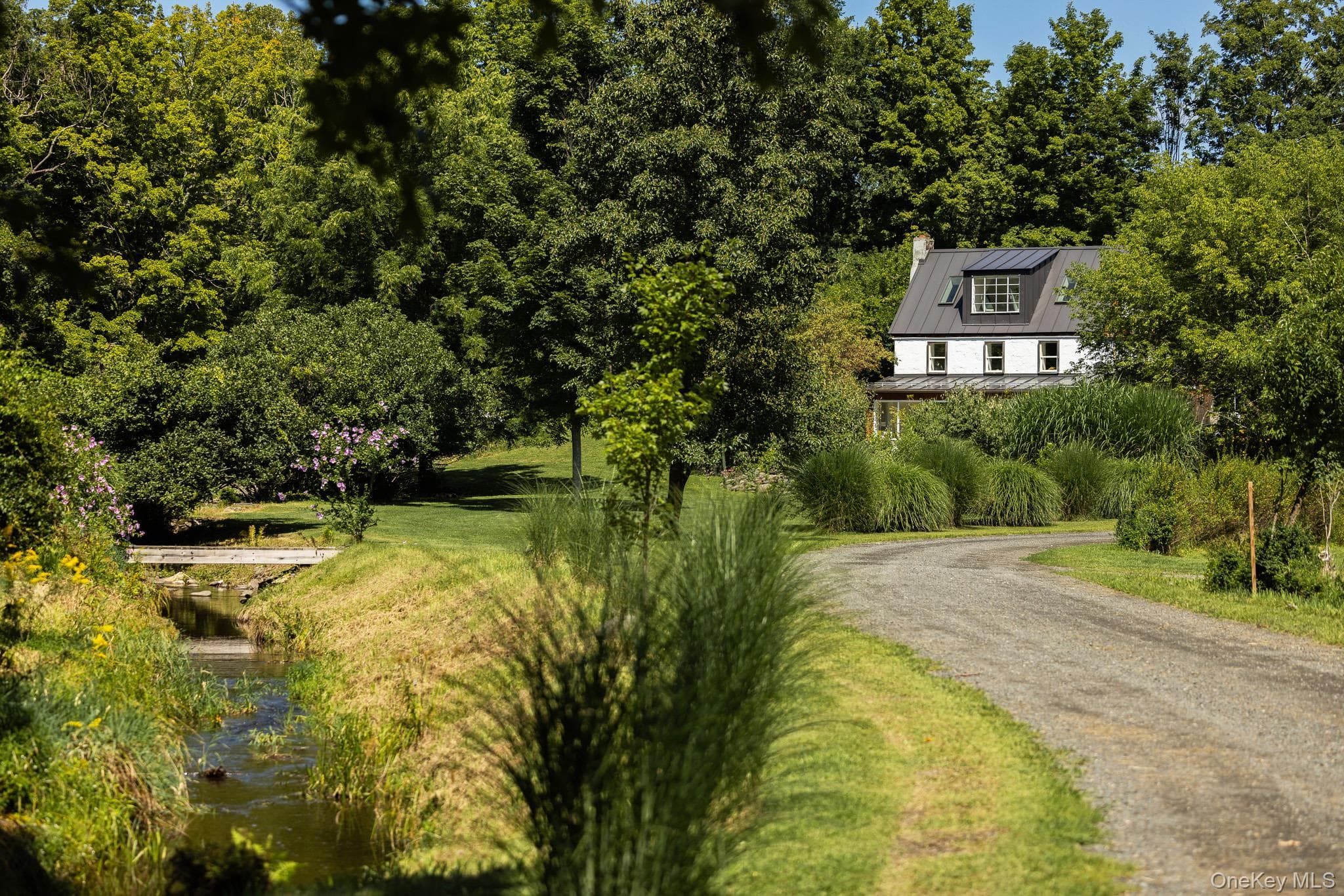 19 Cottage Lane photo 1