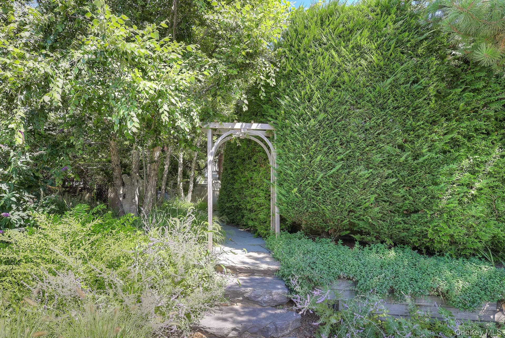 18 Cliff Road thumbnail 7