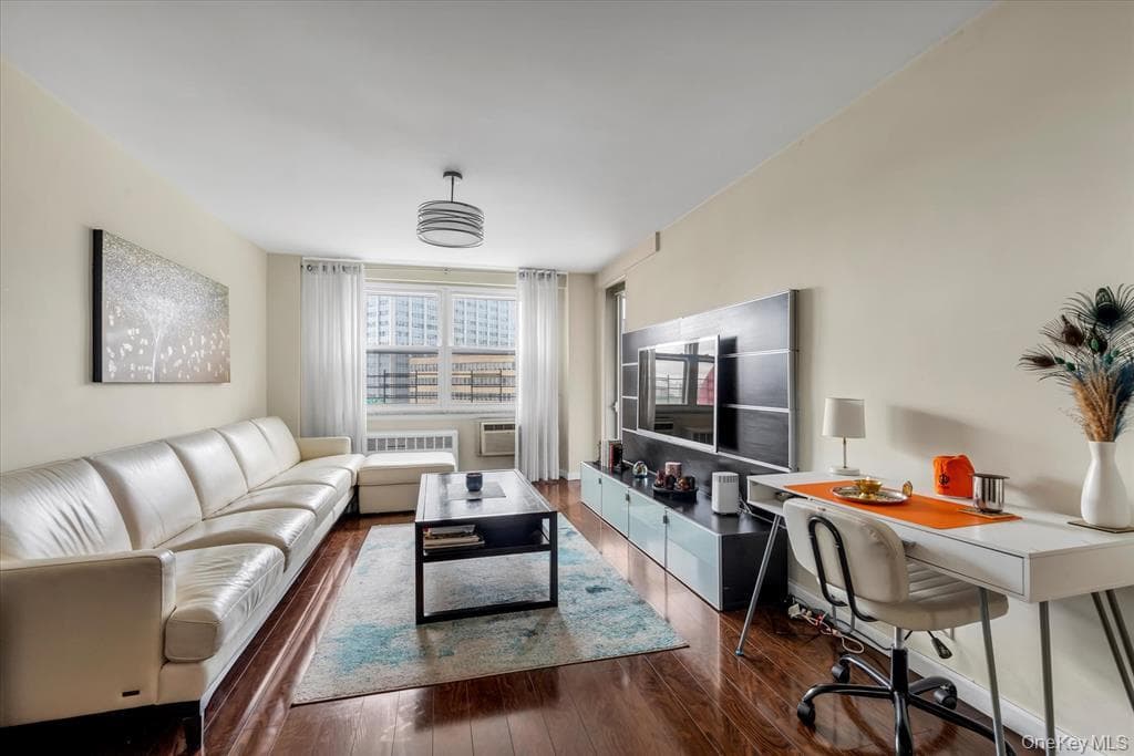 61-15 97th Street Unit: 6A thumbnail 8