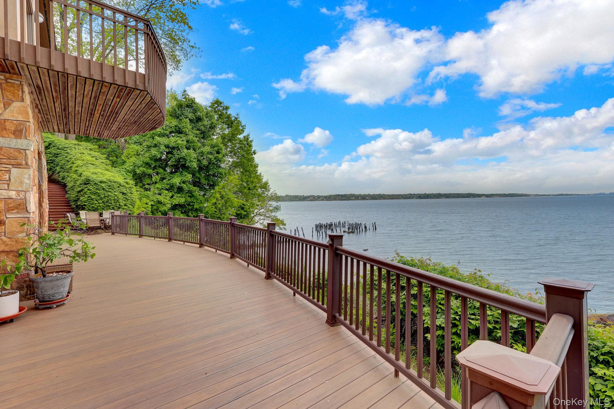 35 Sunview Drive thumbnail 32