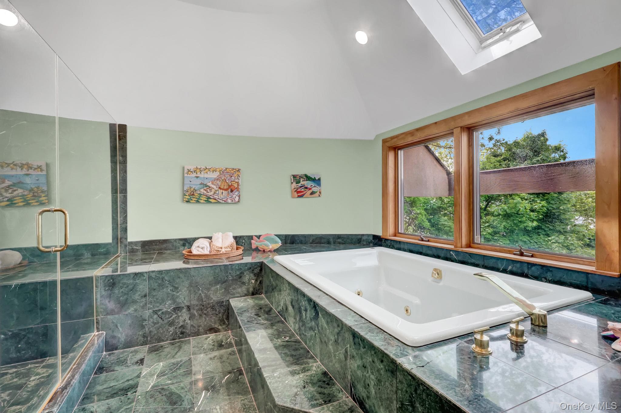 35 Sunview Drive thumbnail 24