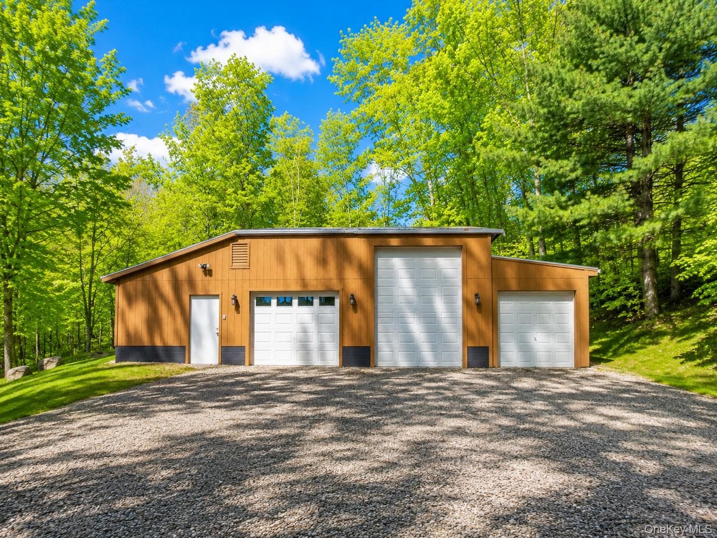 252 Crum Elbow Road thumbnail 34