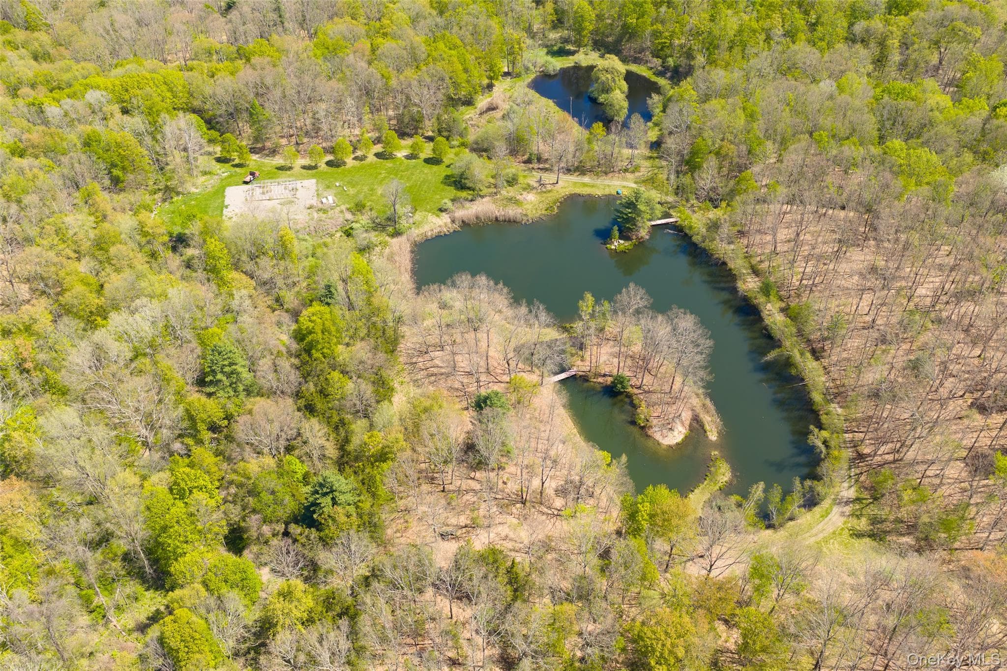 252 Crum Elbow Road thumbnail 9