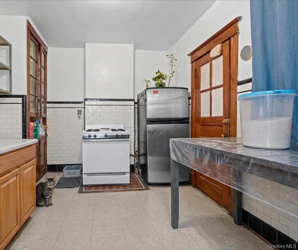 33 Radford Street thumbnail 10