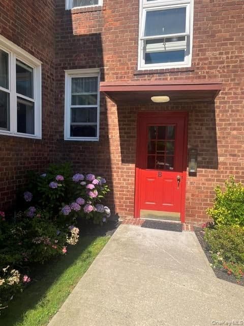 275 Maple Ave AVE Unit: B5 thumbnail 2