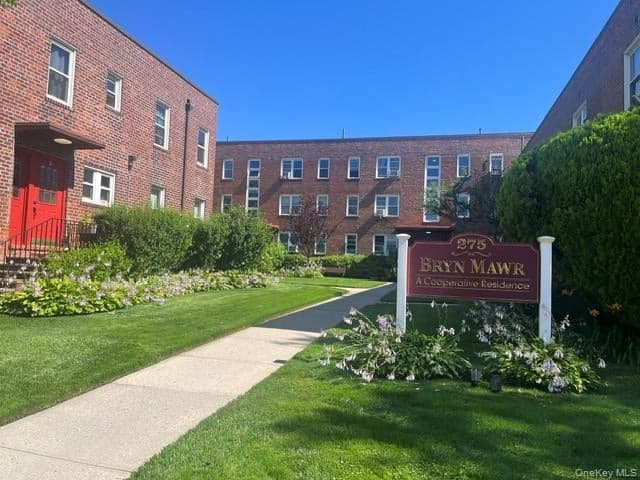 275 Maple Ave AVE Unit: B5, Rockville Centre