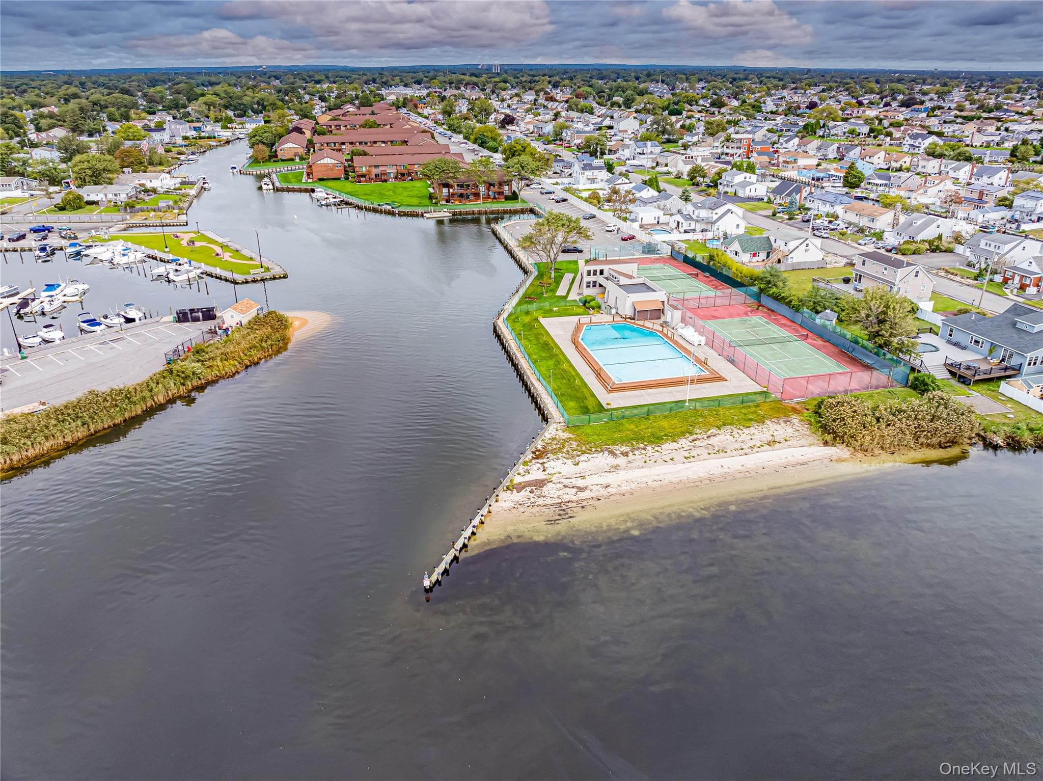 337 Mariners Way Unit: 337 thumbnail 2