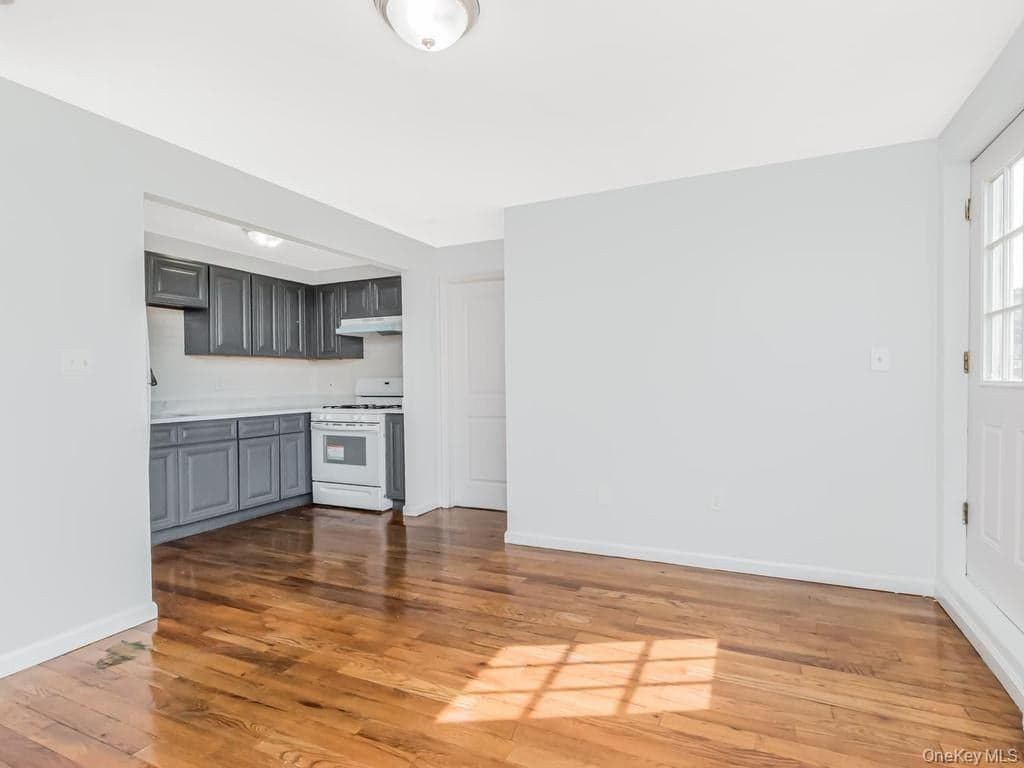 3545-3547 Carlisle Place thumbnail 12