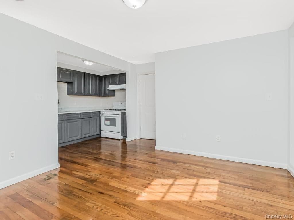 3545-3547 Carlisle Place thumbnail 11