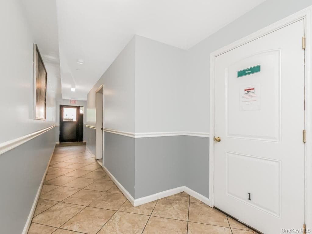 3545-3547 Carlisle Place thumbnail 14