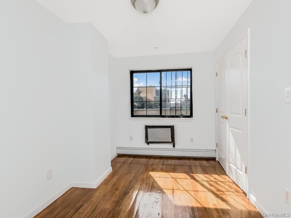 3545-3547 Carlisle Place thumbnail 6