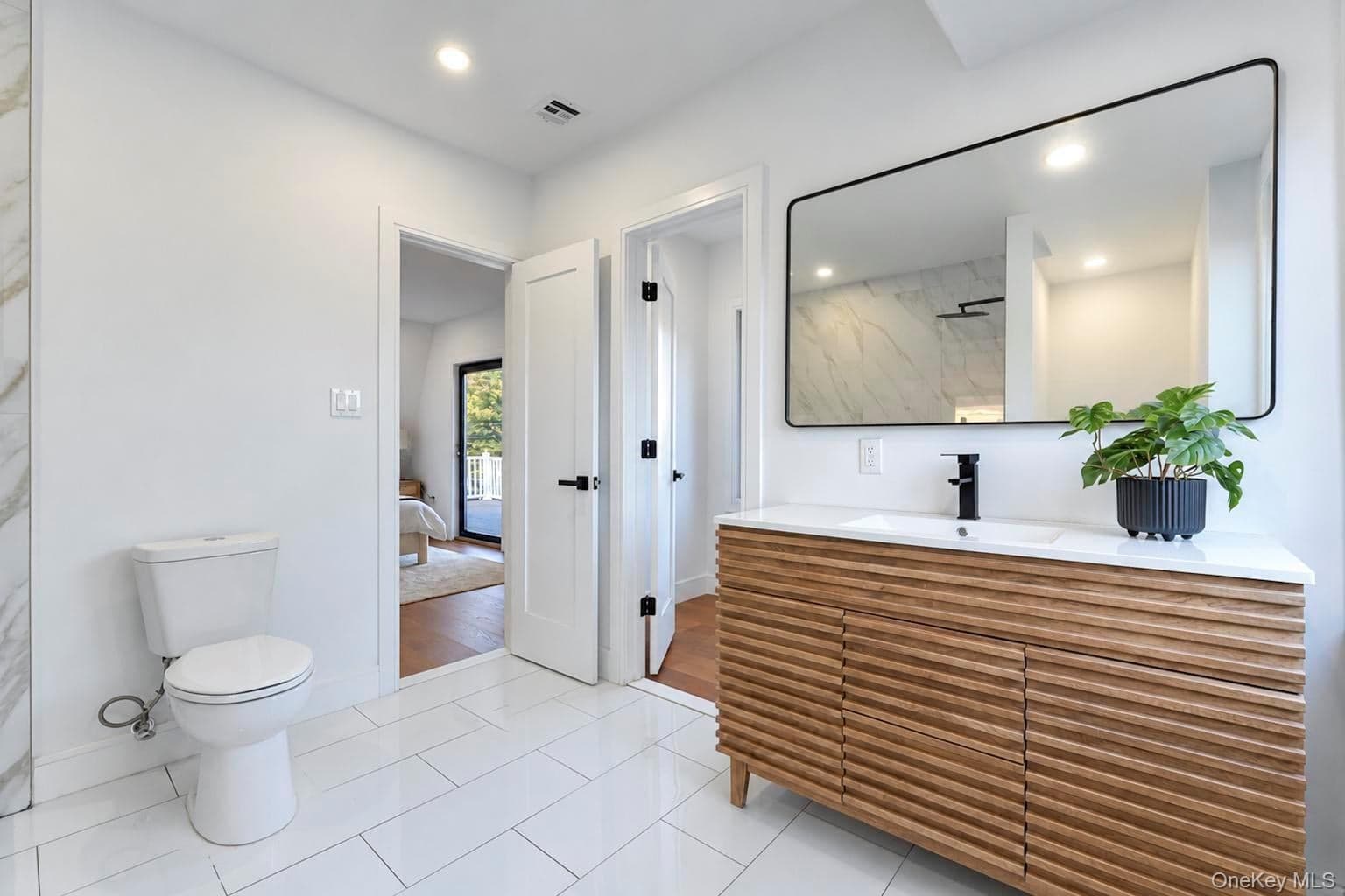 460 Jefferson Street thumbnail 13