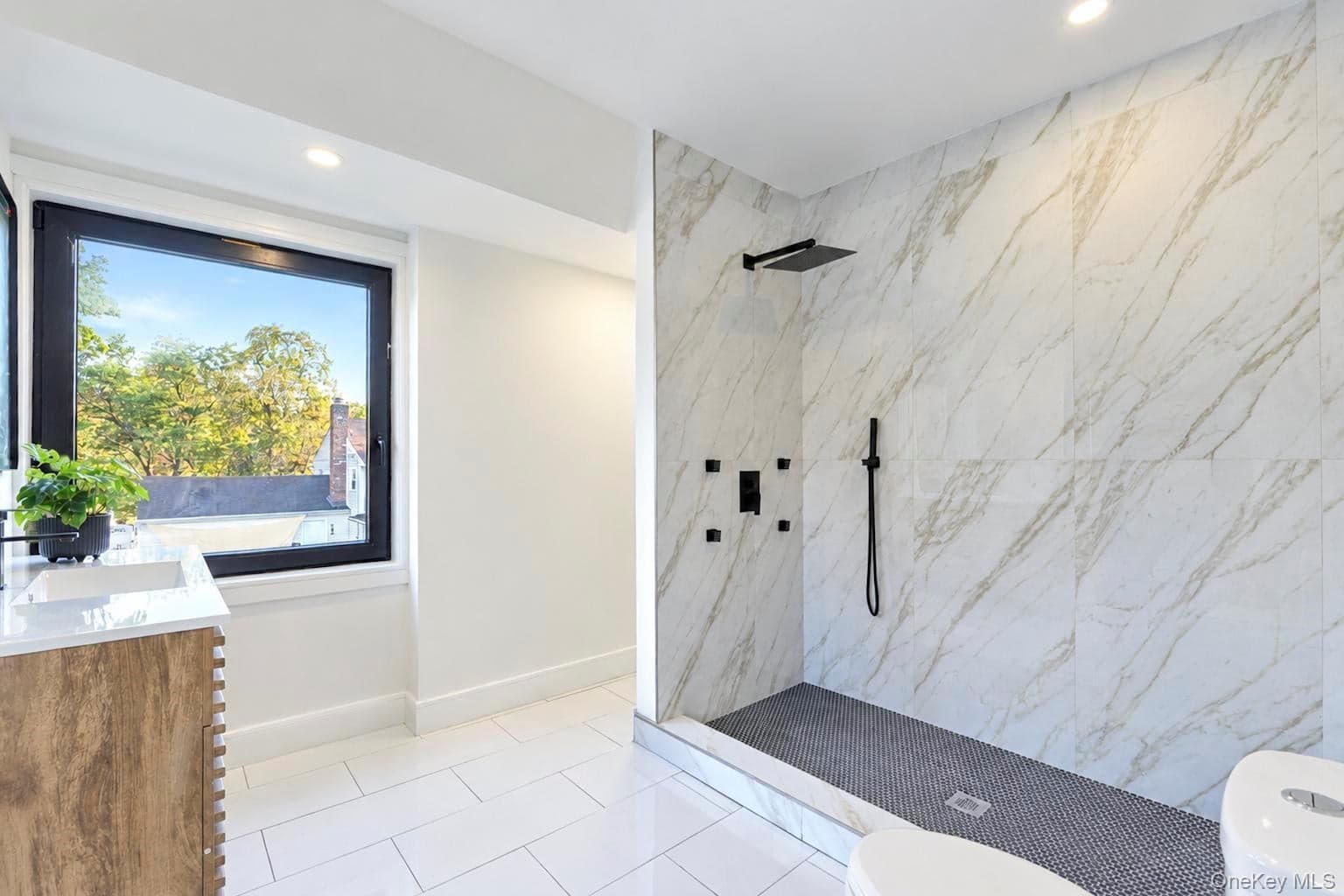 460 Jefferson Street thumbnail 12