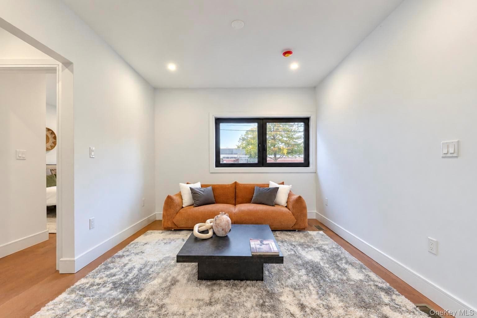 460 Jefferson Street thumbnail 7