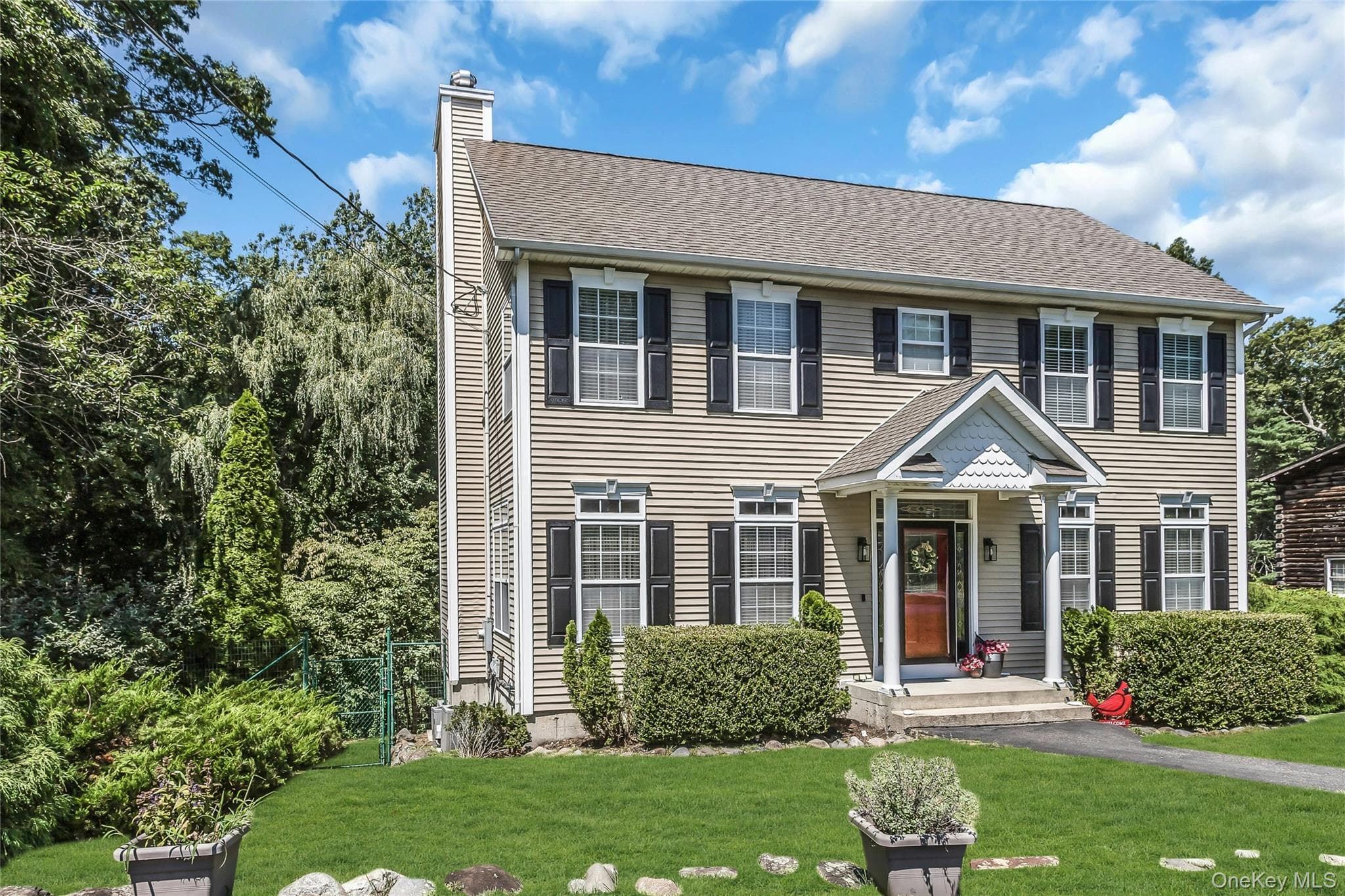 1025 Seawood Drive thumbnail 2