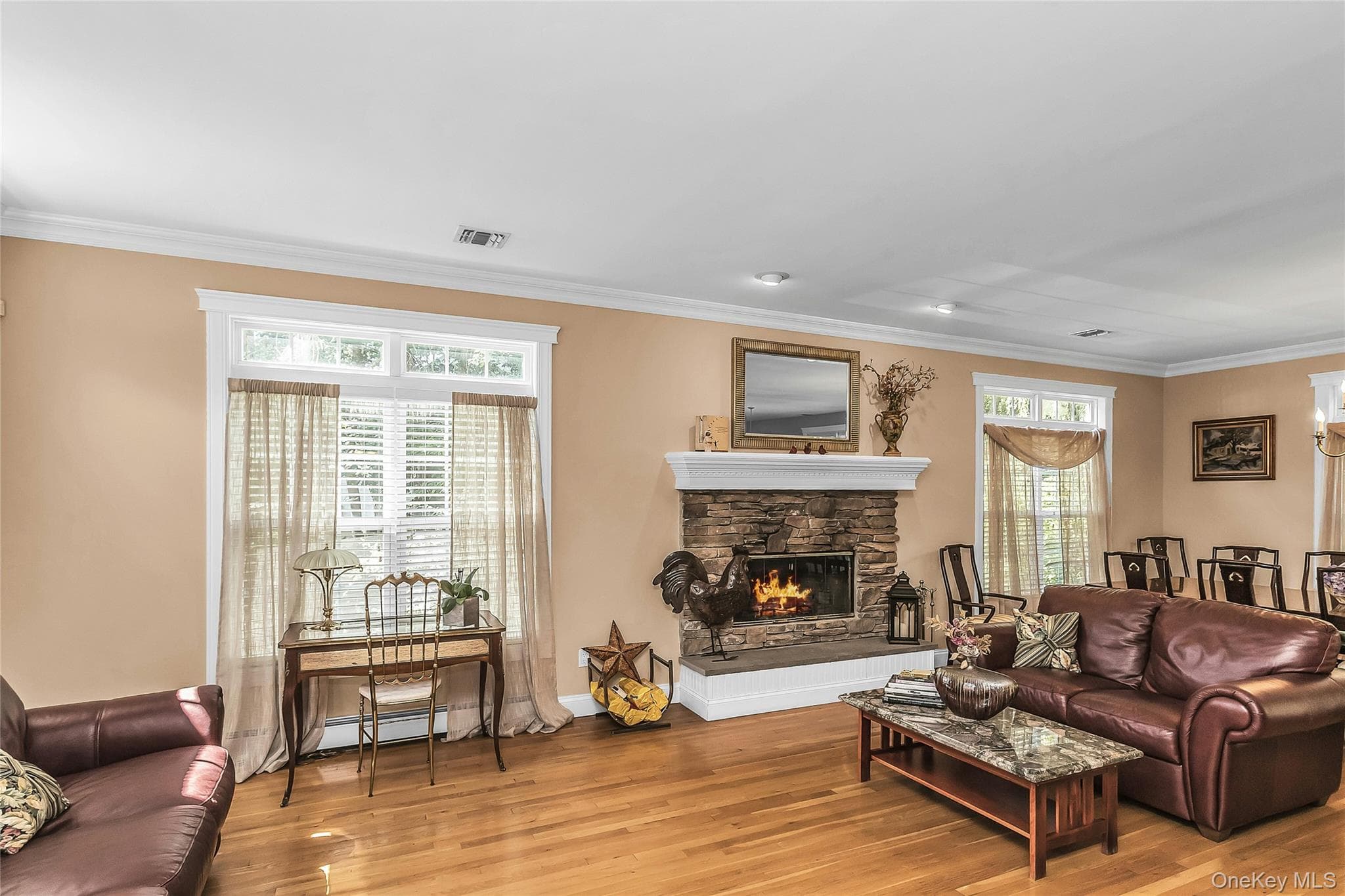 1025 Seawood Drive thumbnail 5
