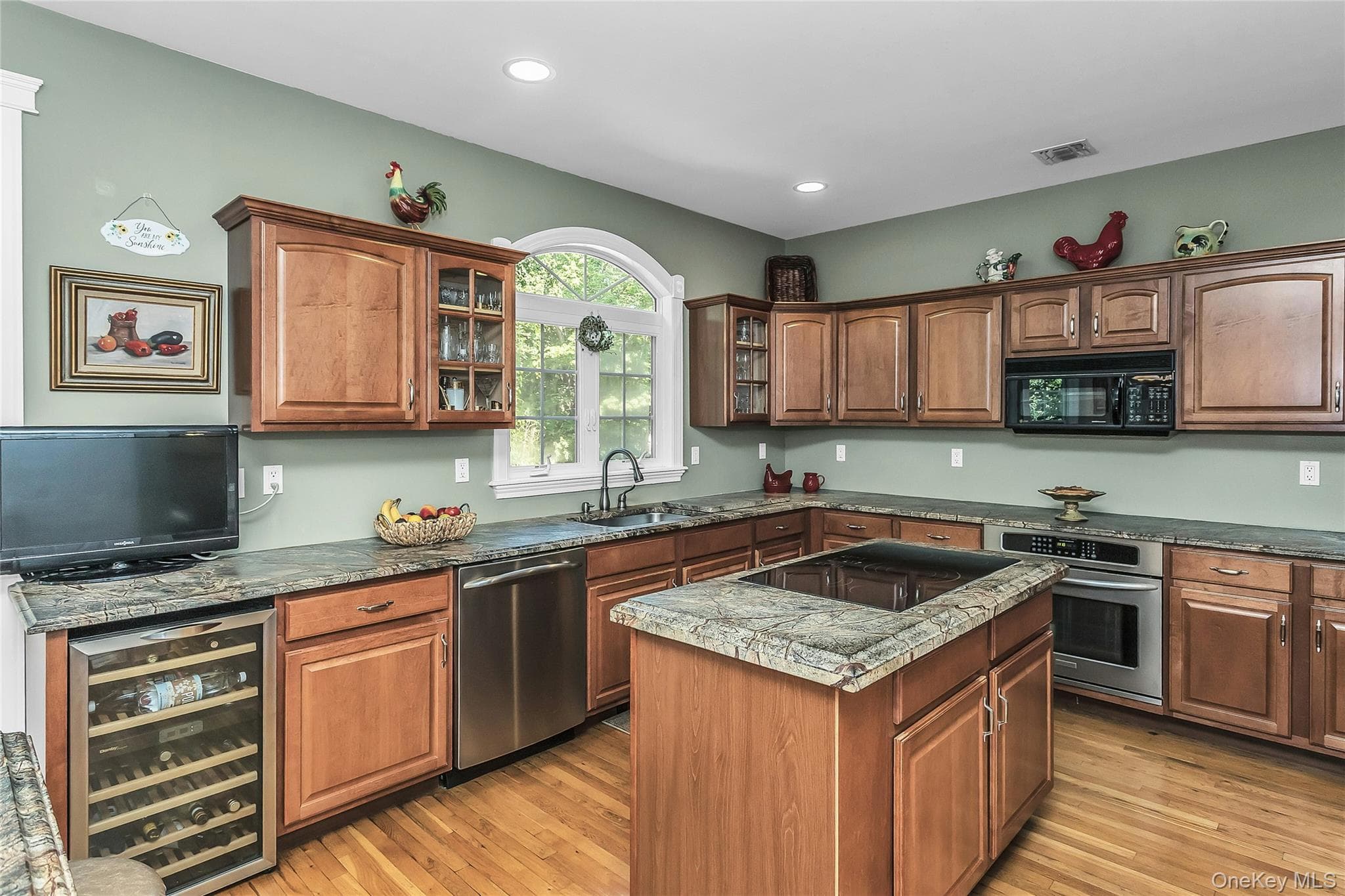 1025 Seawood Drive thumbnail 12