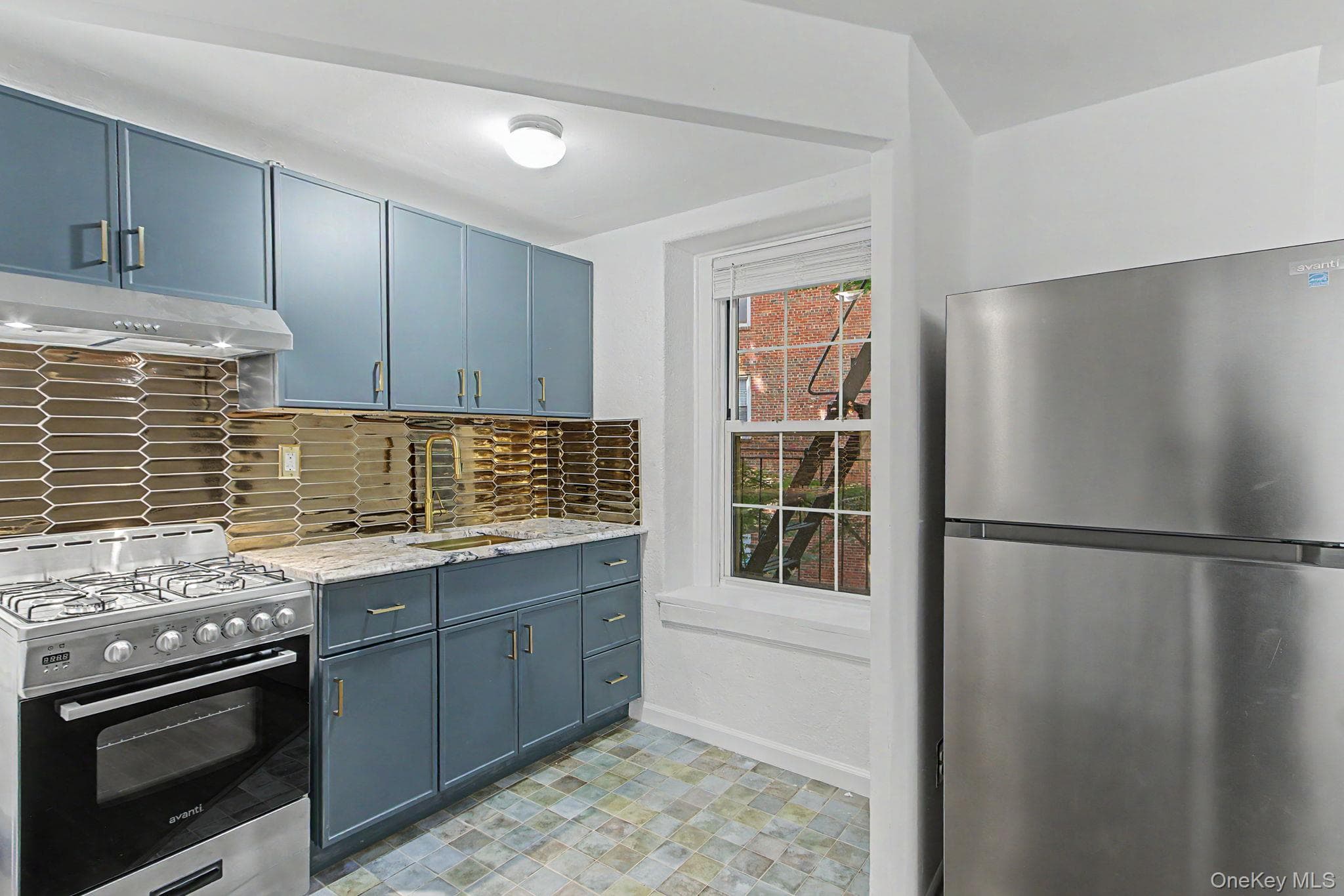 270 Bronxville Road Unit: B3 thumbnail 4
