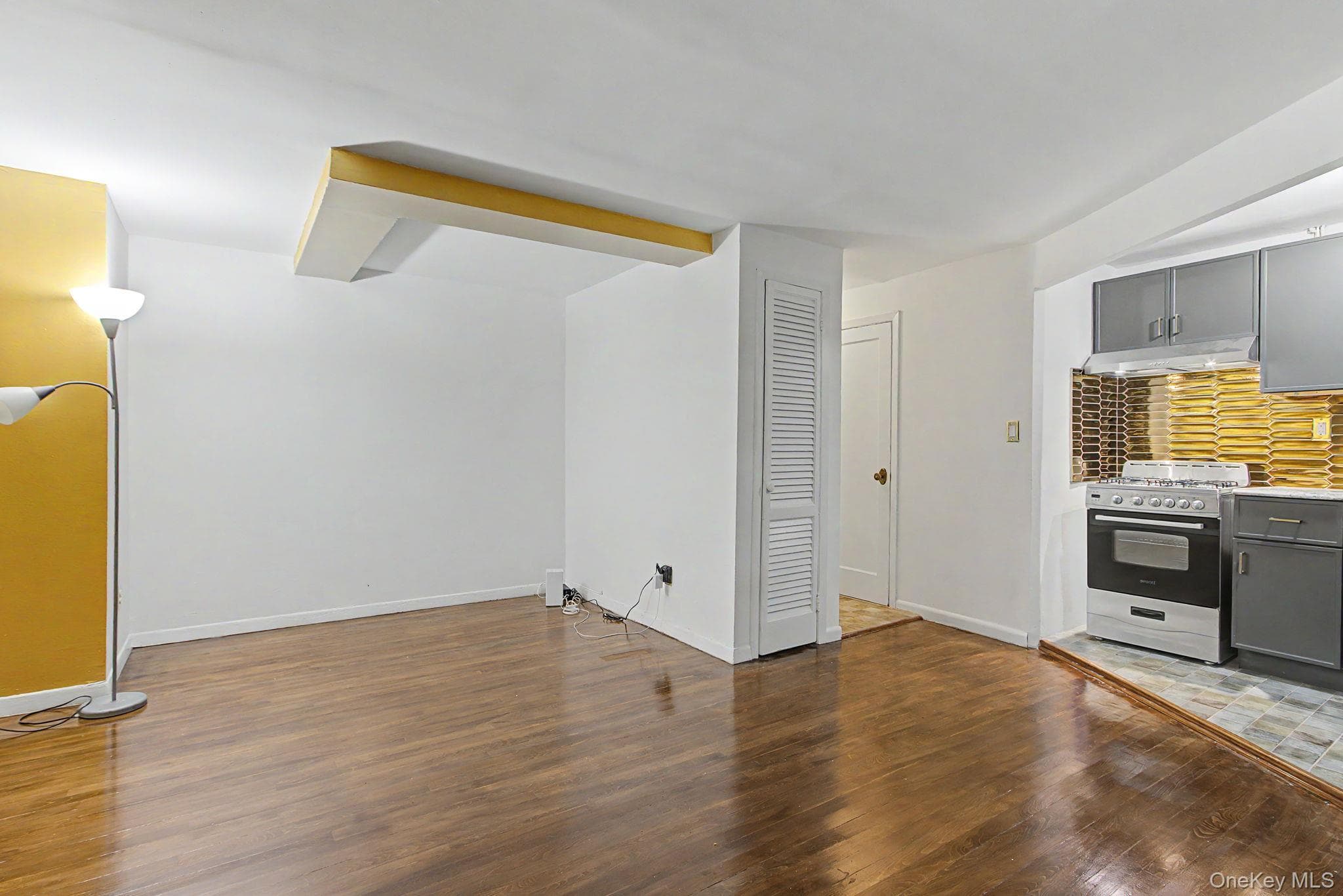 270 Bronxville Road Unit: B3 thumbnail 6