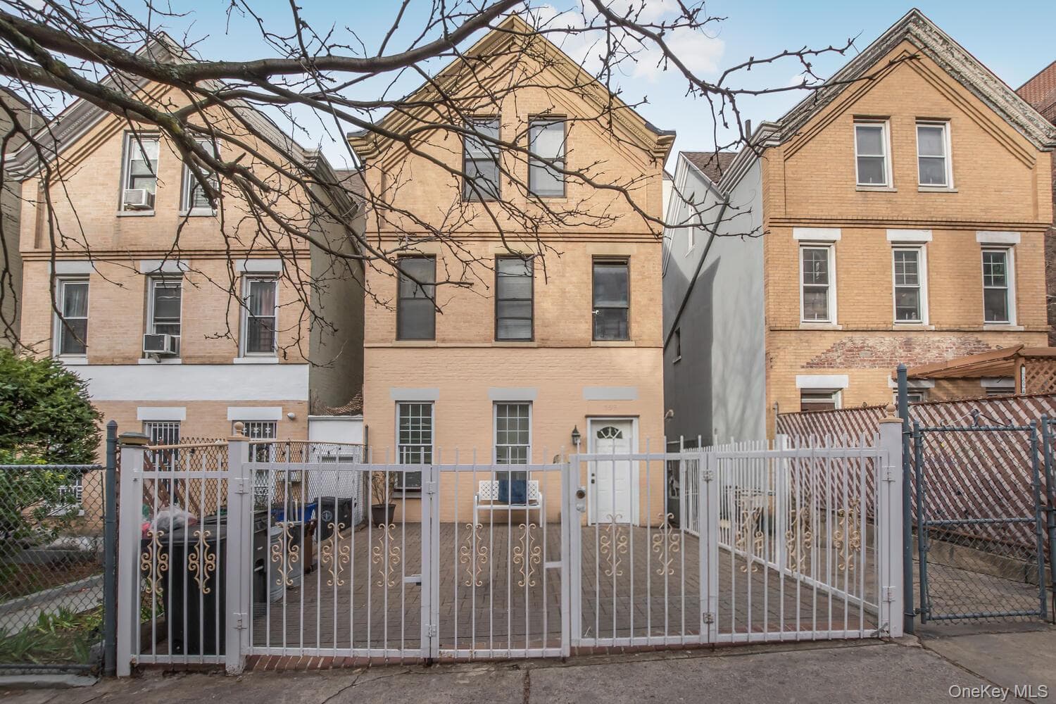 292 Wadsworth Avenue thumbnail 2