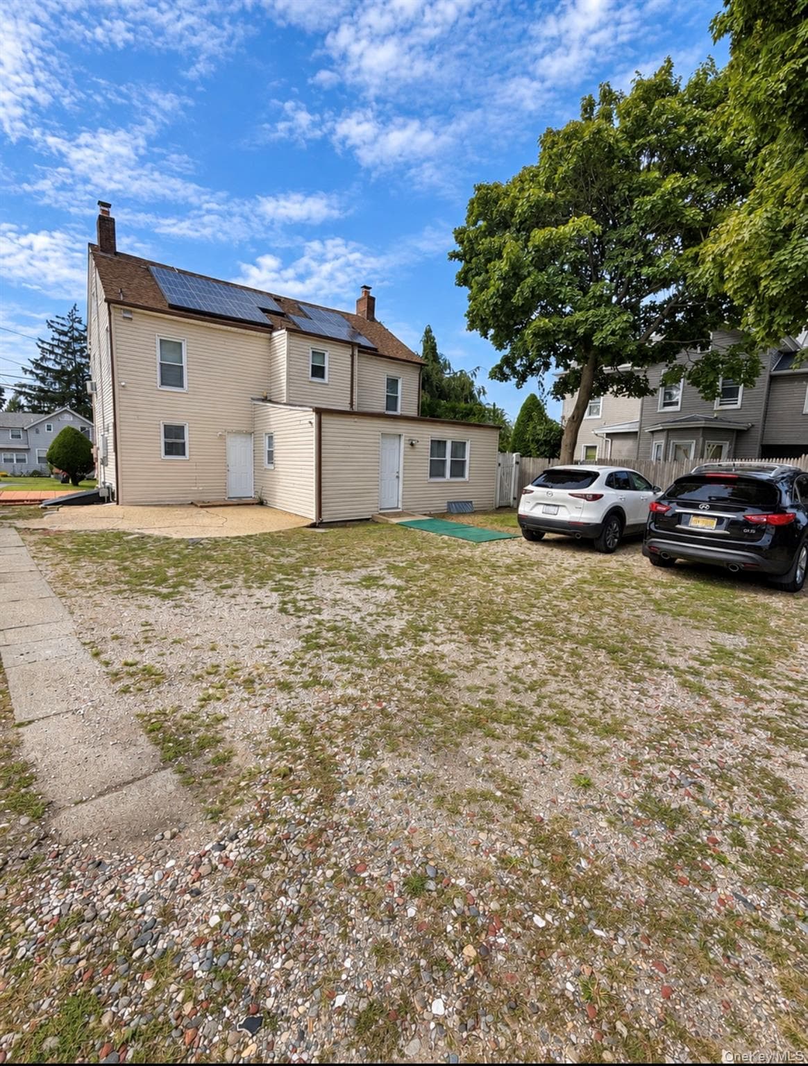 2521 Grand Avenue thumbnail 4