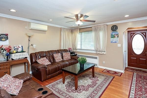 1408 Lowell Avenue thumbnail 5