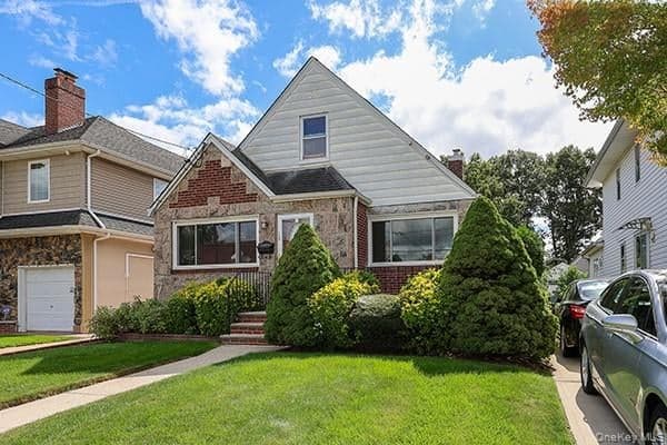 1408 Lowell Avenue thumbnail 3