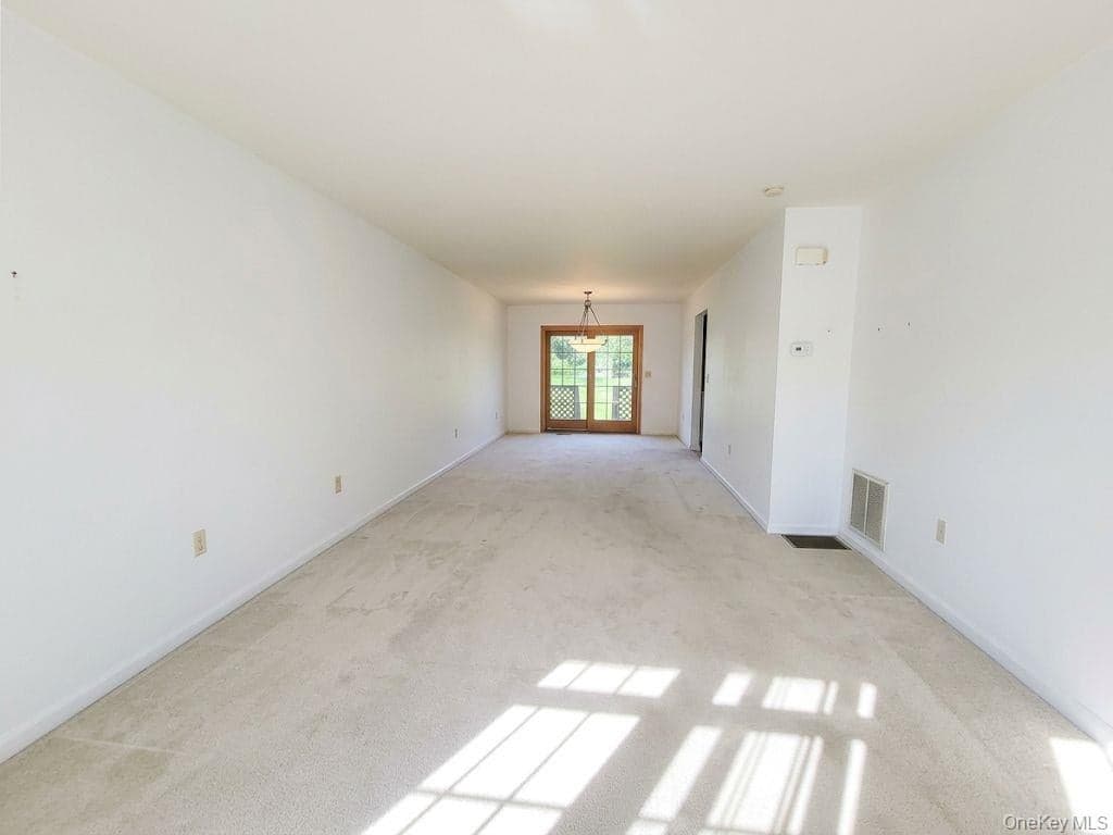 120 Highwood Drive thumbnail 6