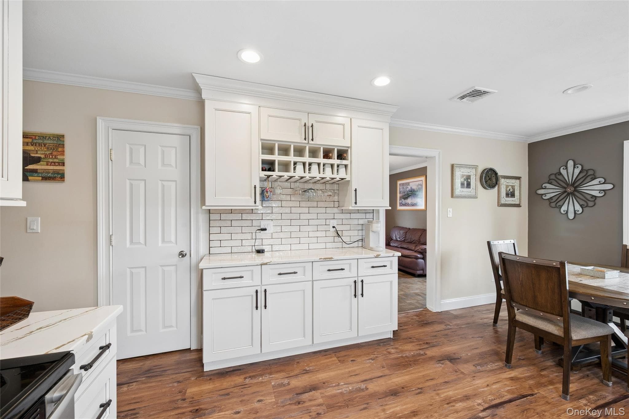 181 Cirrus Road thumbnail 11