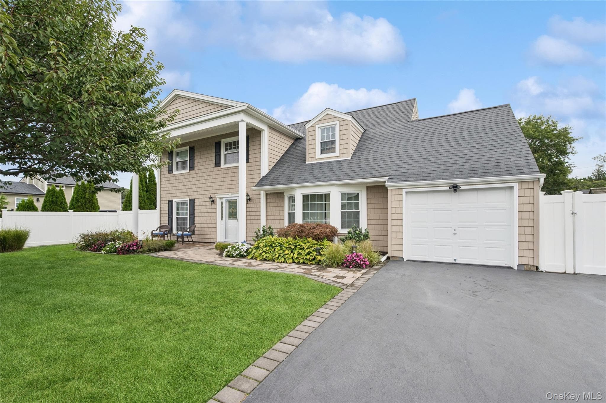 181 Cirrus Road photo 1
