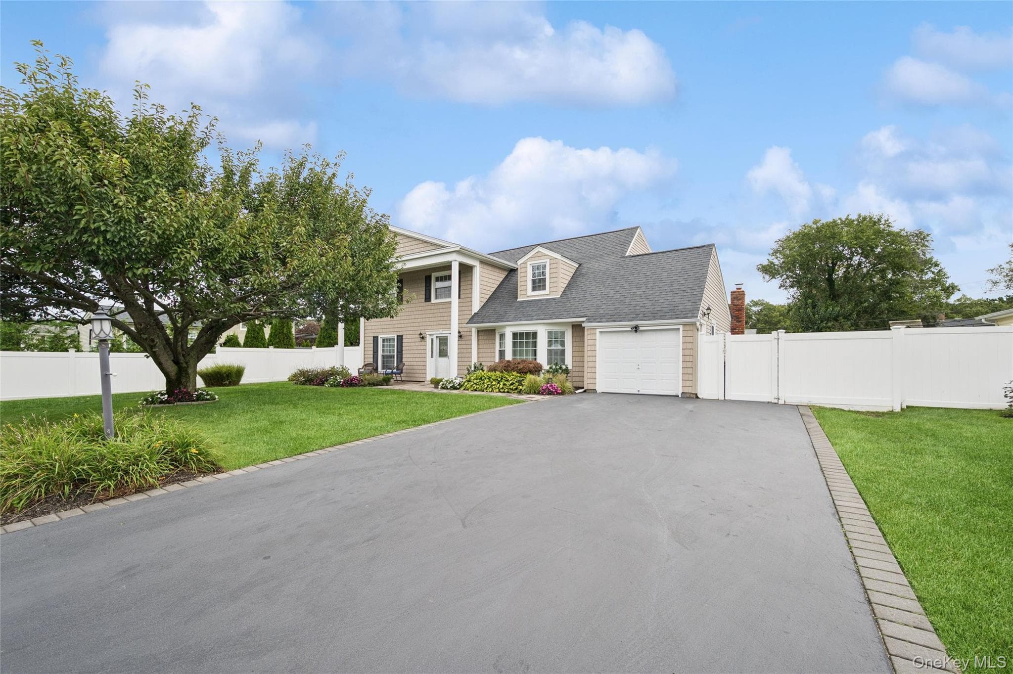 181 Cirrus Road thumbnail 3