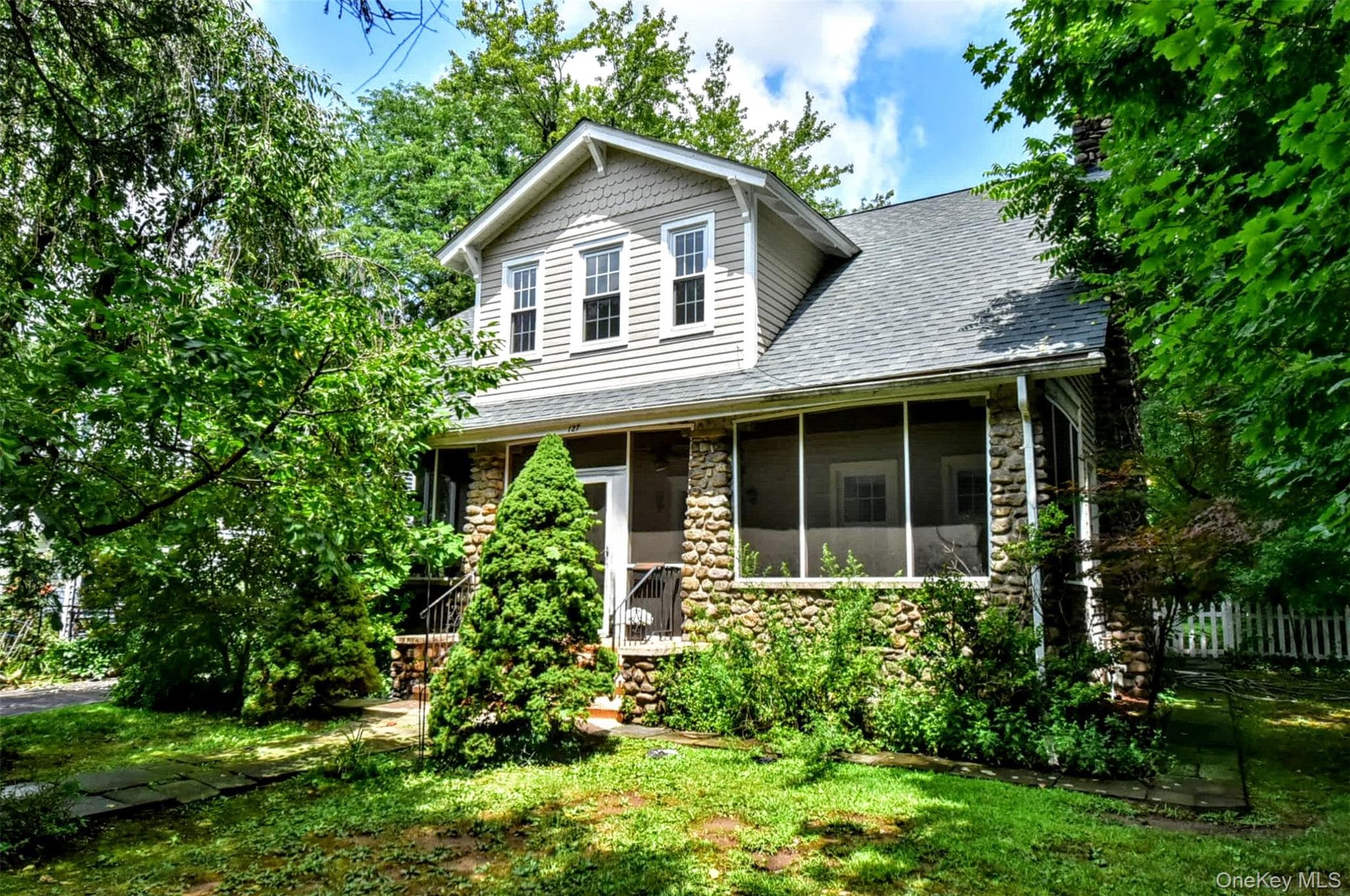 127 Hunt Avenue thumbnail 2
