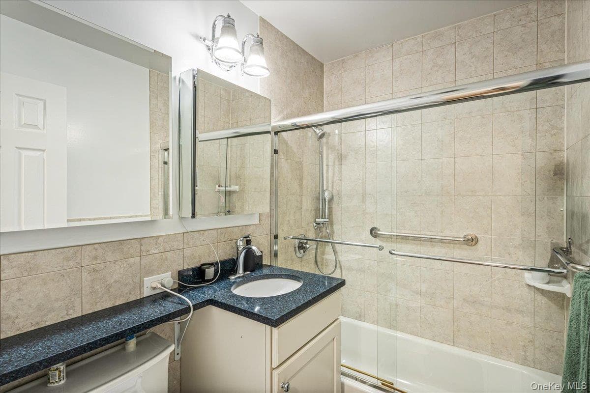 215-15 23rd Avenue Unit: TH 10 thumbnail 18