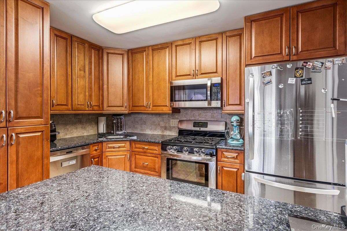 215-15 23rd Avenue Unit: TH 10 thumbnail 11