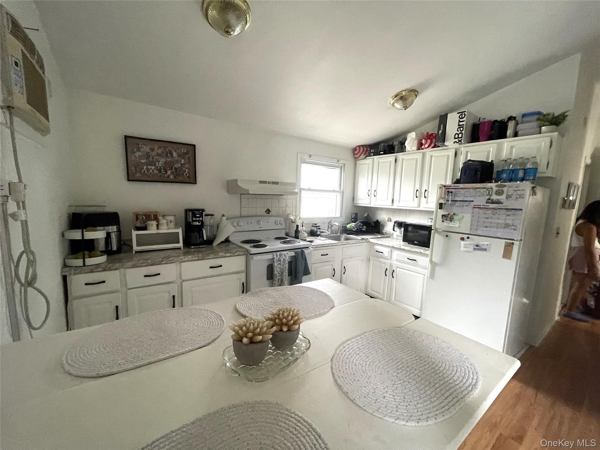 32 Edgewood Road thumbnail 23