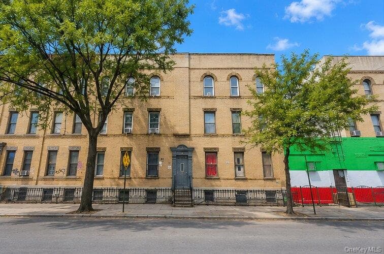 695 Meeker Avenue thumbnail 13