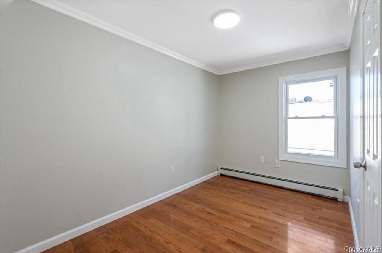 14716 Linden Boulevard thumbnail 21