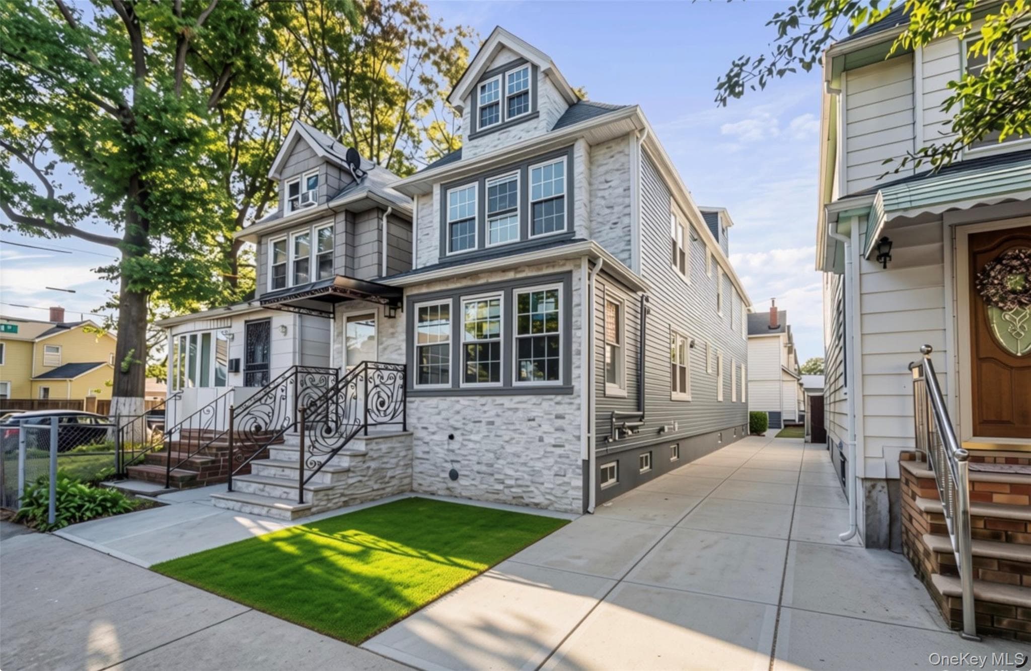 14716 Linden Boulevard, Jamaica