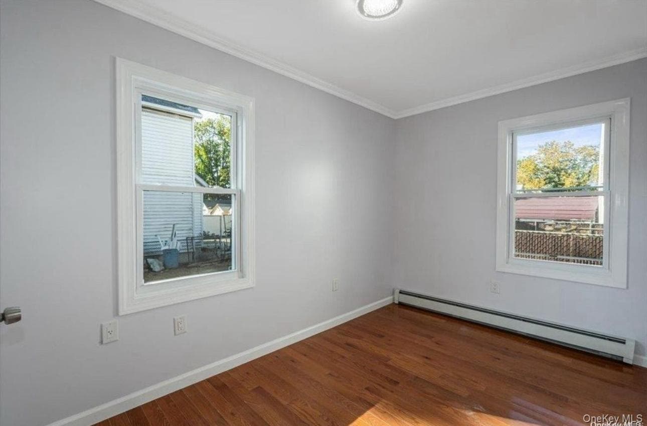14716 Linden Boulevard thumbnail 10