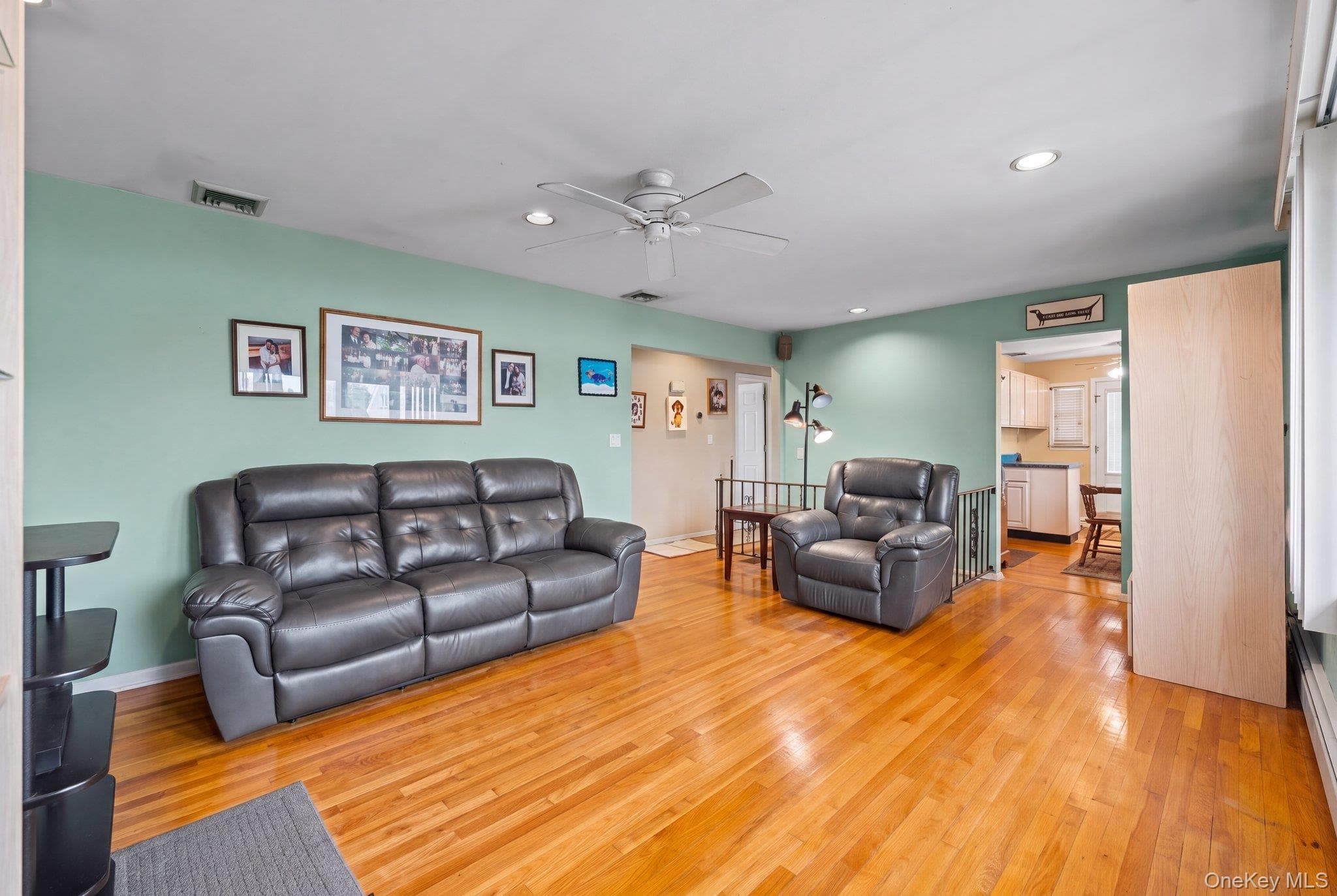 3866 Drake Street thumbnail 14