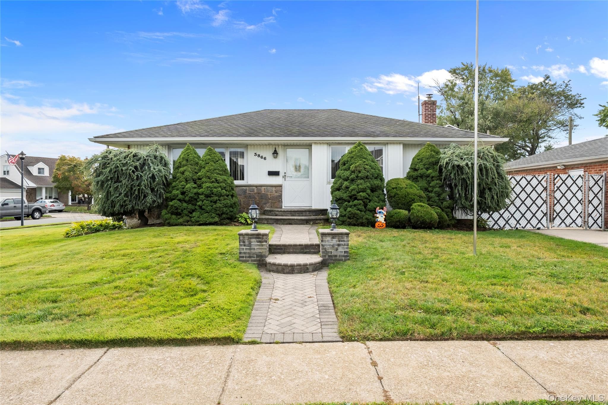 3866 Drake Street, Levittown