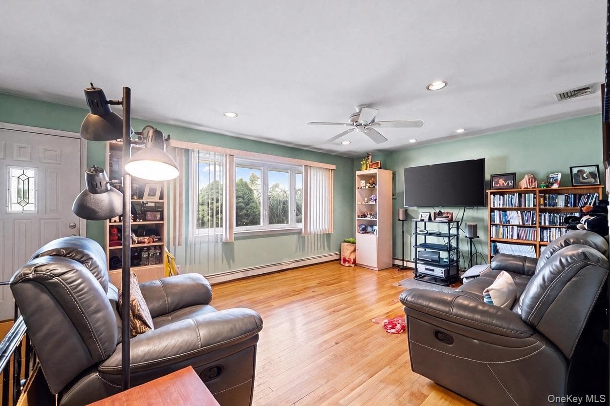 3866 Drake Street thumbnail 15