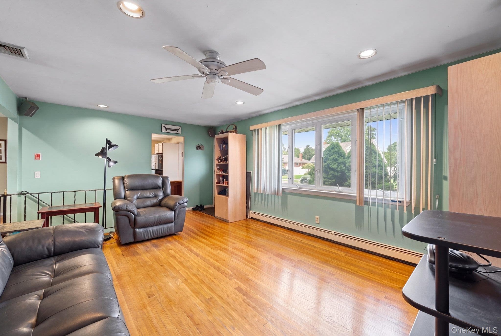 3866 Drake Street thumbnail 17