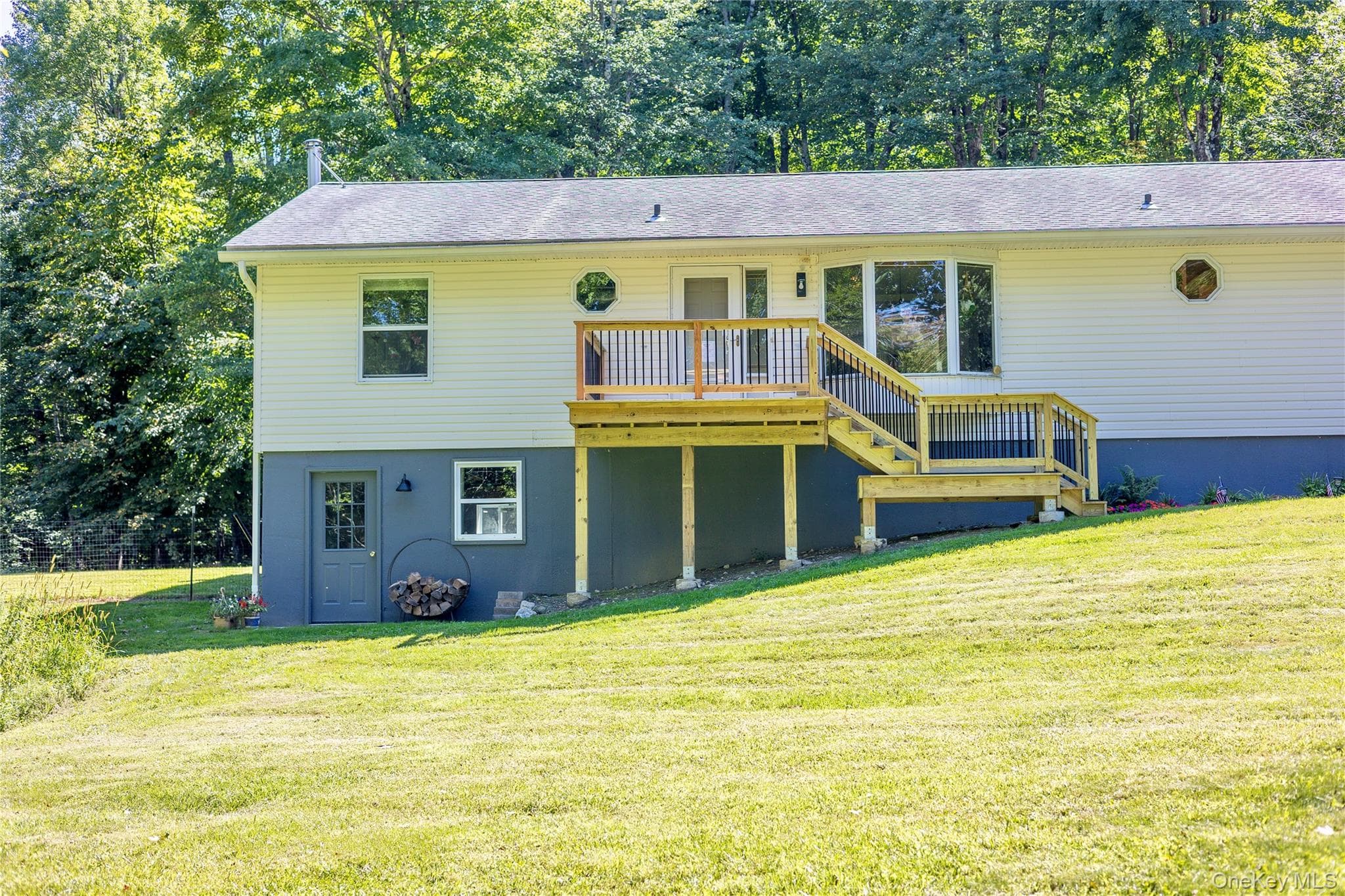 60 Briarwood Lane thumbnail 17