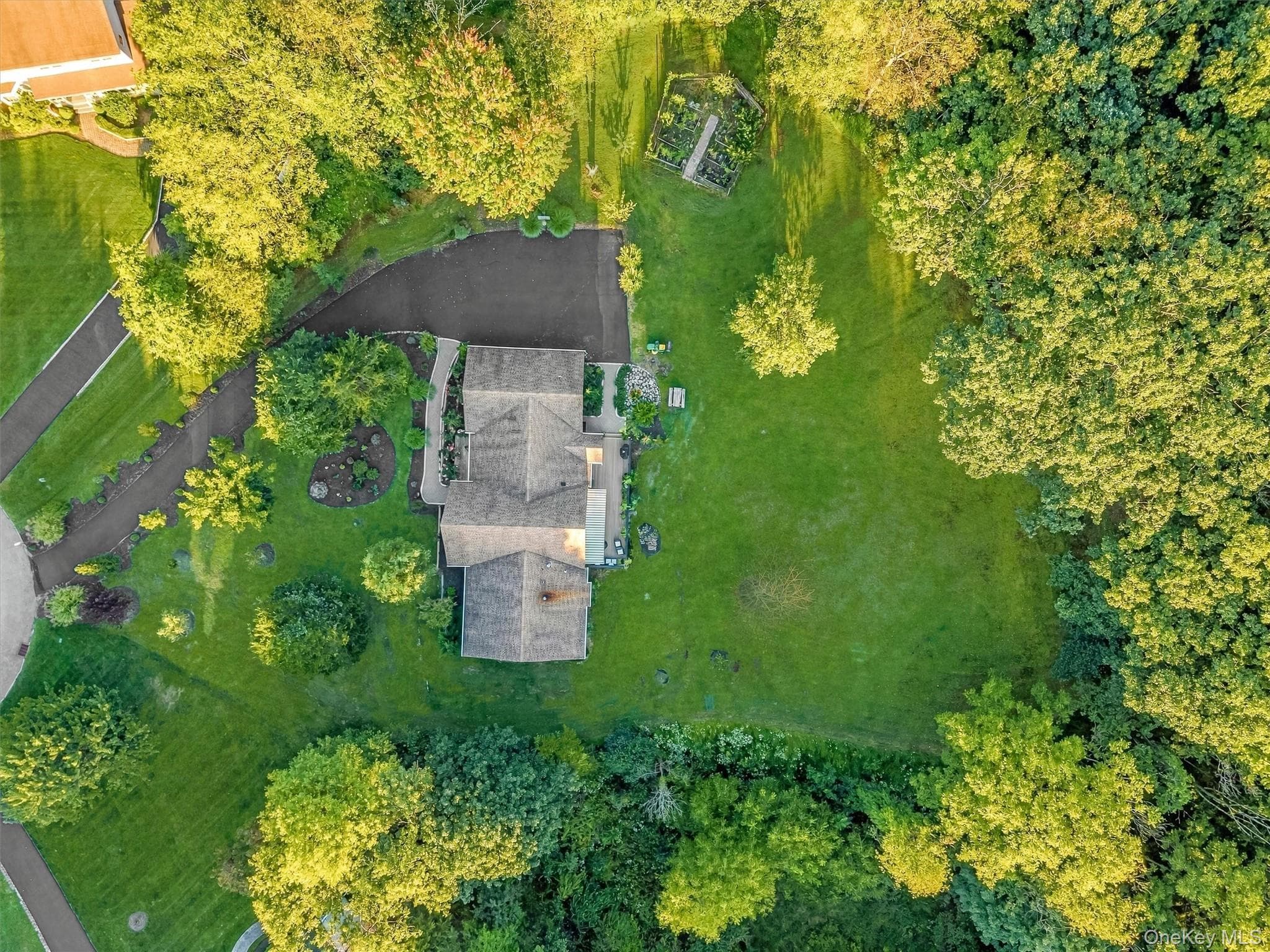 12 Whitefield Avenue thumbnail 46