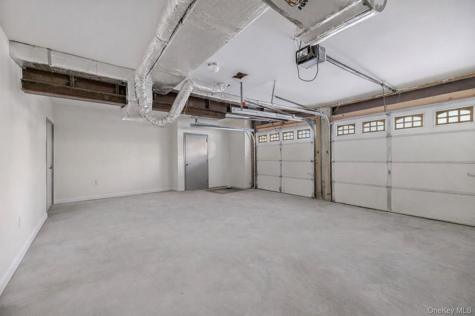 316 E 4th Street thumbnail 25