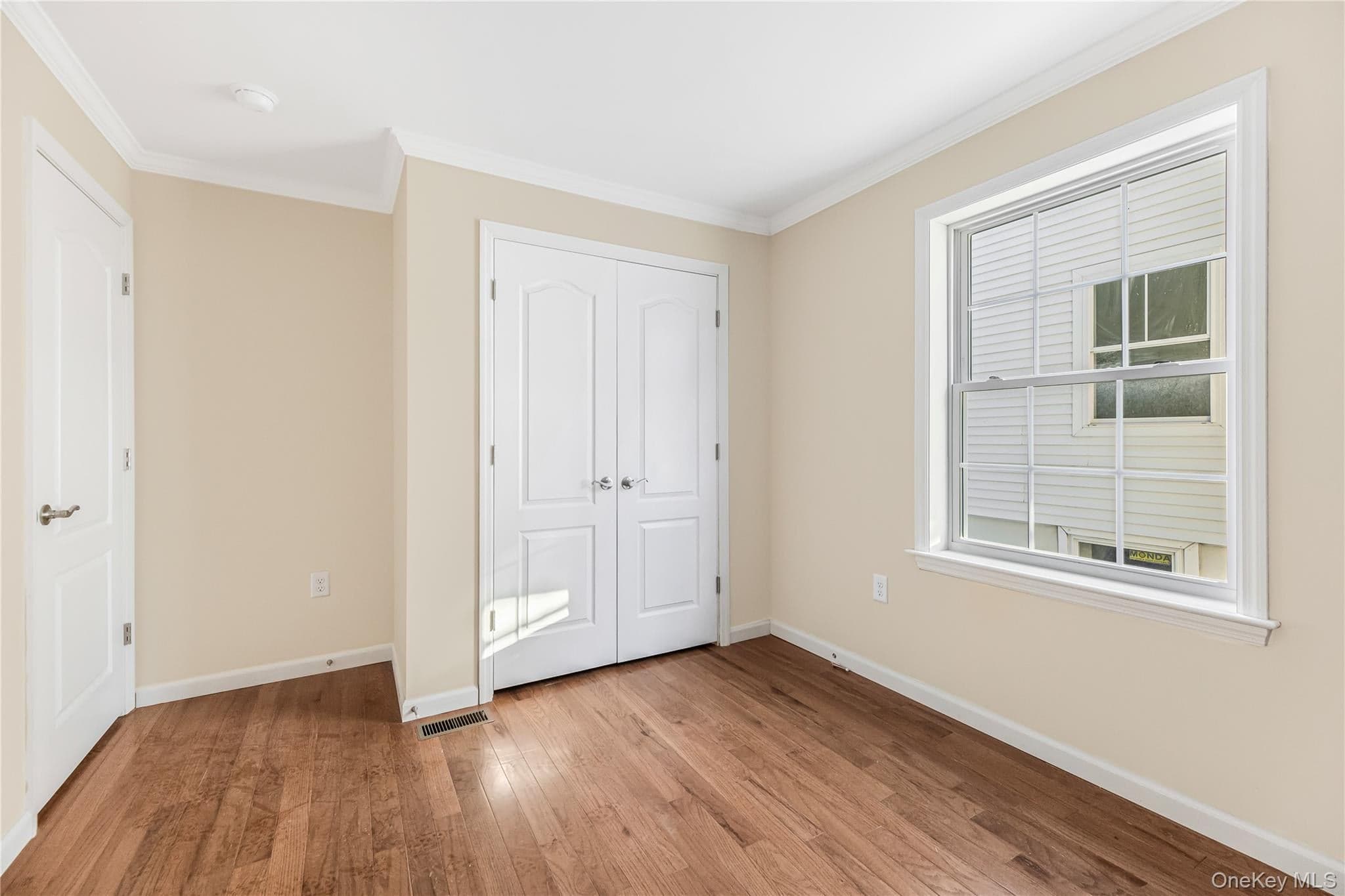316 E 4th Street thumbnail 19
