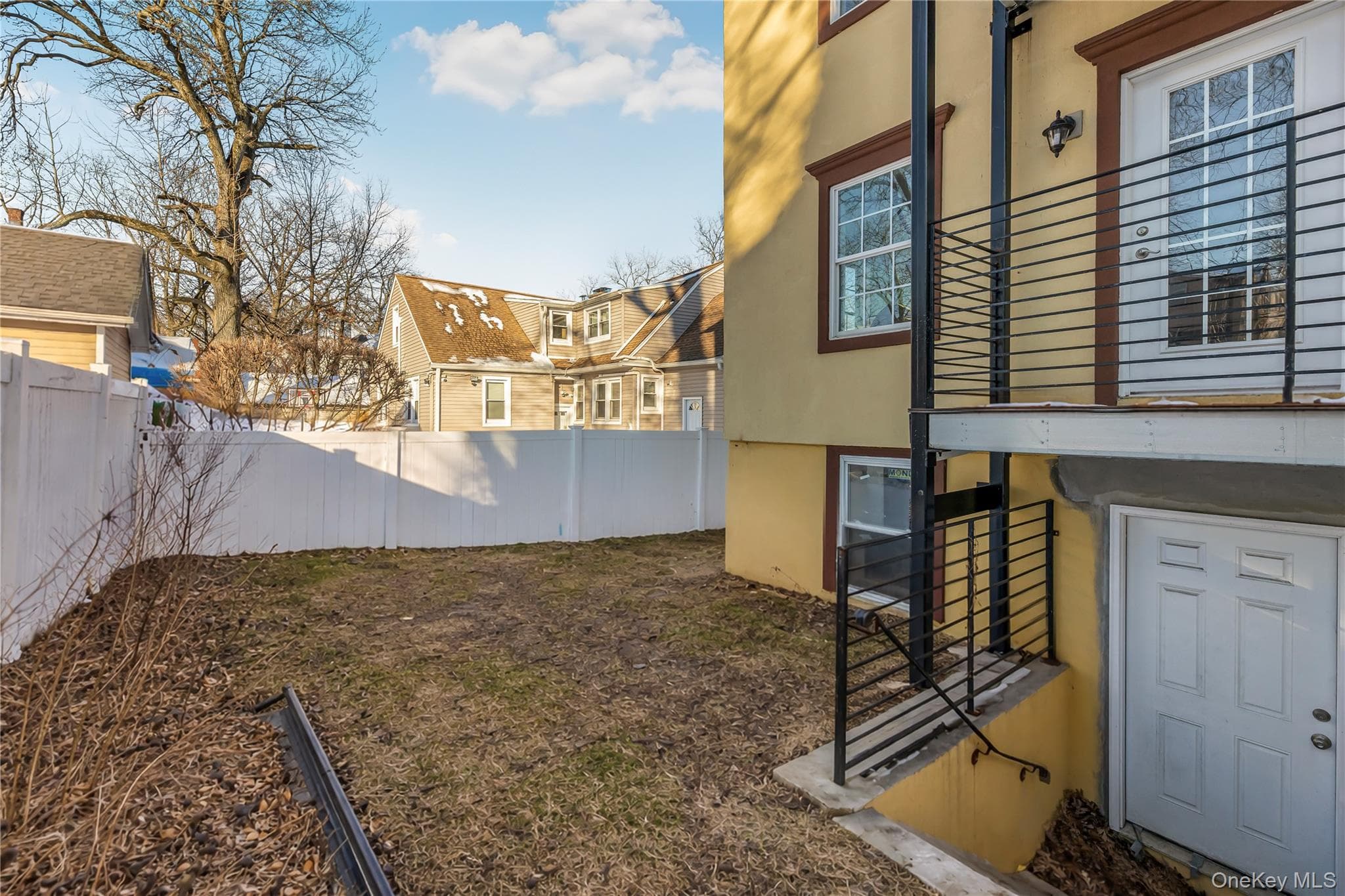 316 E 4th Street thumbnail 14